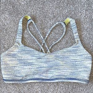 Lululemon free to be bra